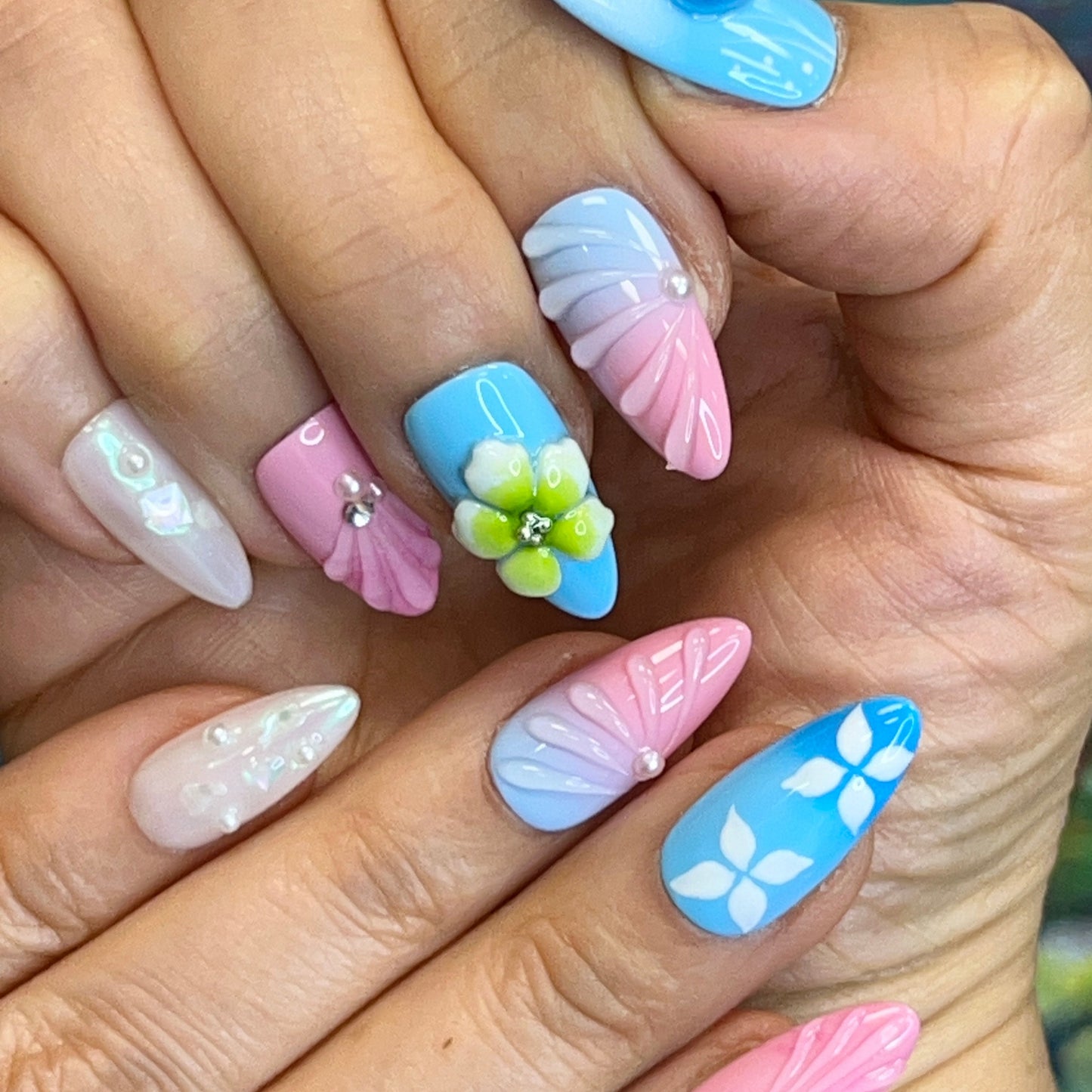 Tropical Breeze Gradient Nail Art Set