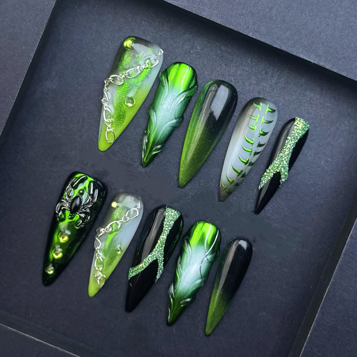 Green Gothic Press On Nails – Spider Leaf Chain Design Black Green Gradient Fantasy Stiletto Nails Halloween Nail Art