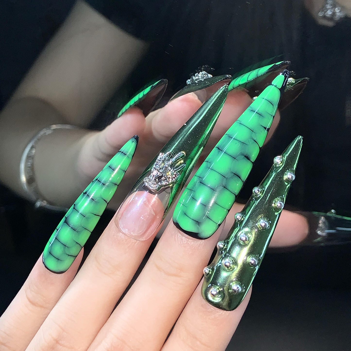 Green reptile nails crocodile print 3D art long stiletto press-on nails, goth Halloween monster eye metallic spooky nails, claw fantasy art.