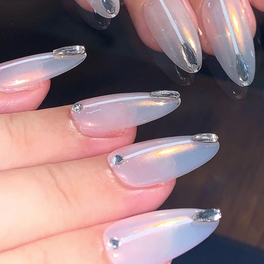 Chrome Pearl Aura Press-On Nails – Minimalist Silver Drop Accent Set Artificial reusable fake glue on faux manicure nails trendy art