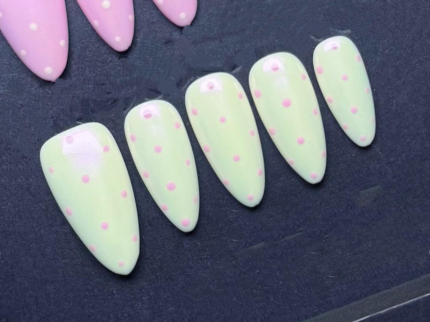 Pastel Polka Dot Press-On Nails – Pink & Mint Green Cute Dot Design Artificial reusable fake glue on faux manicure nails trendy art