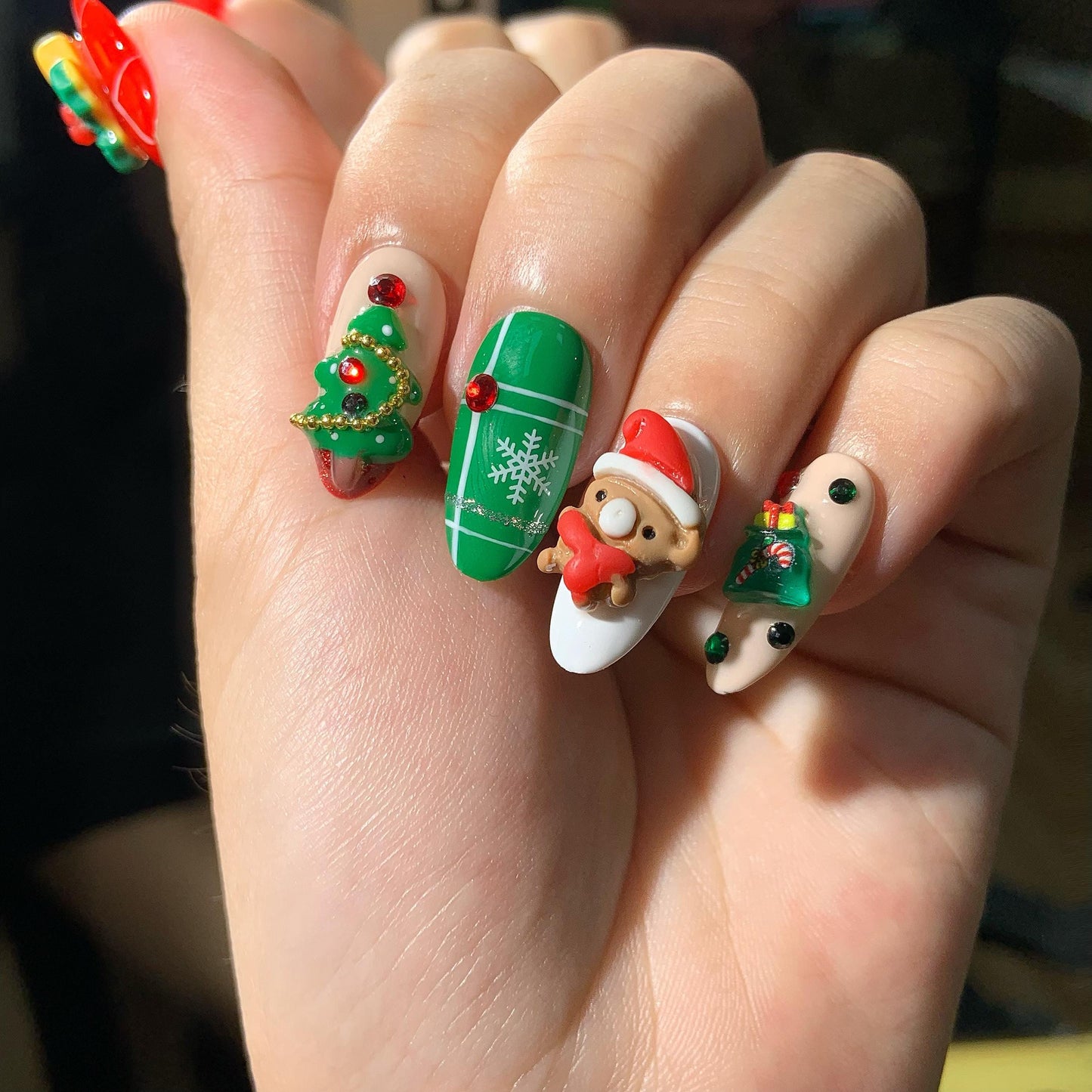 Christmas press on nails, 3D holiday Santa Claus festive nail art short oval tree reindeer holiday set cute Xmas winter candy cane red green