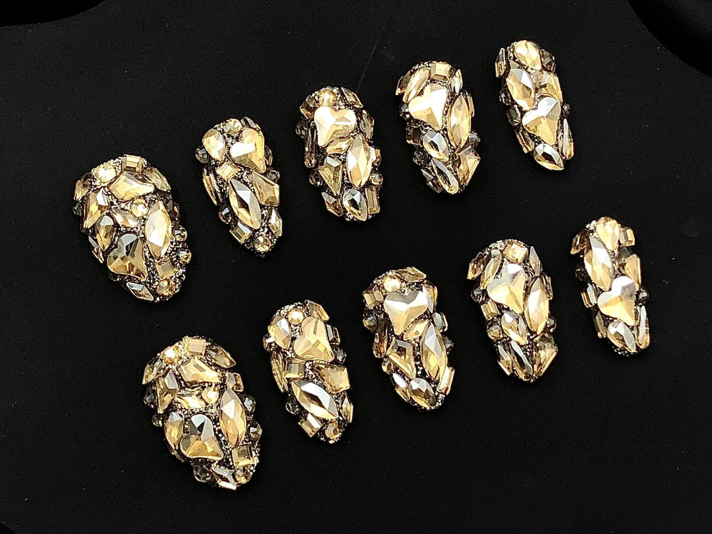3D Gold Crystal Cluster Press-On Nails – Full Rhinestone Glam Set Artificial reusable fake glue on faux manicure nails trendy art