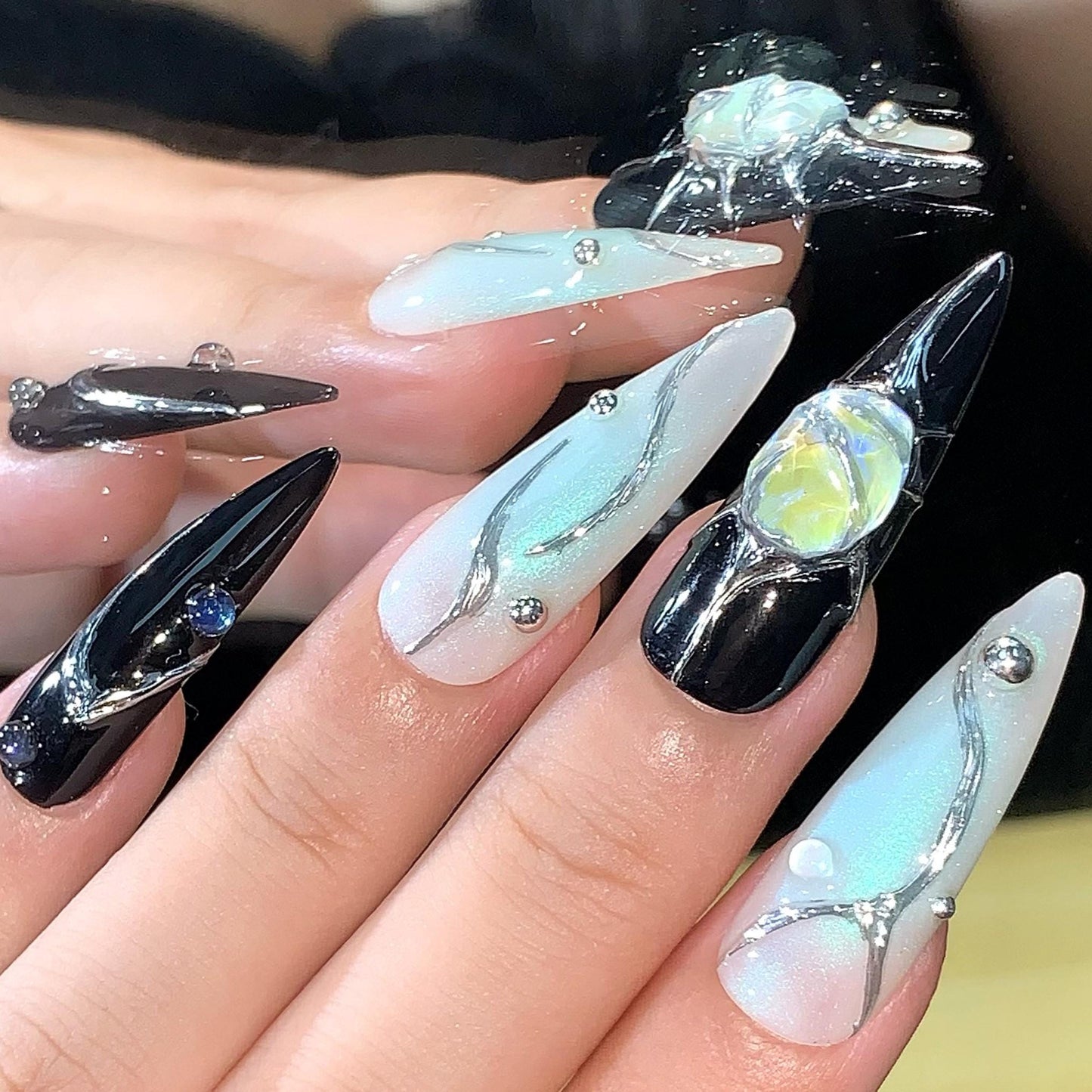 Moonlit Galaxy Chrome Press On Nails – Black & Pearl Gradient with Orb Charm Artificial reusable fake glue on faux manicure nails trendy art