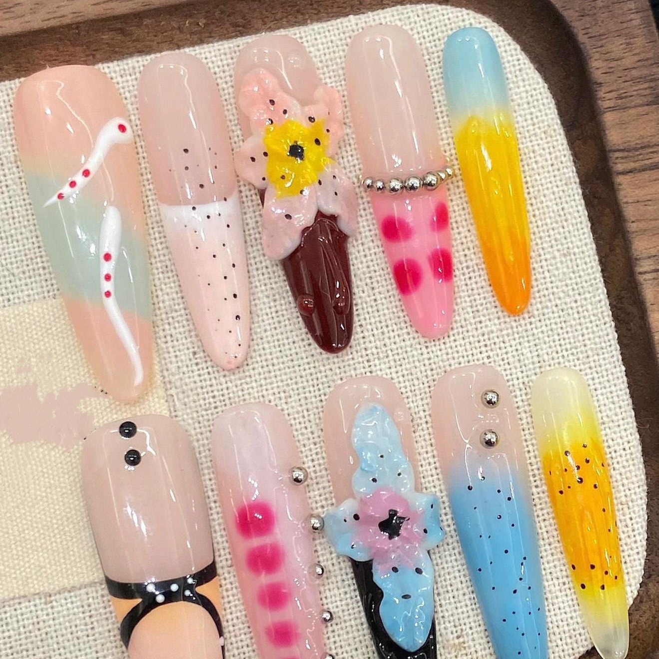 Color Pop 3D Floral Press-On Nails – Ombre & Speckle Art Set Artificial reusable fake glue on faux manicure nails trendy art
