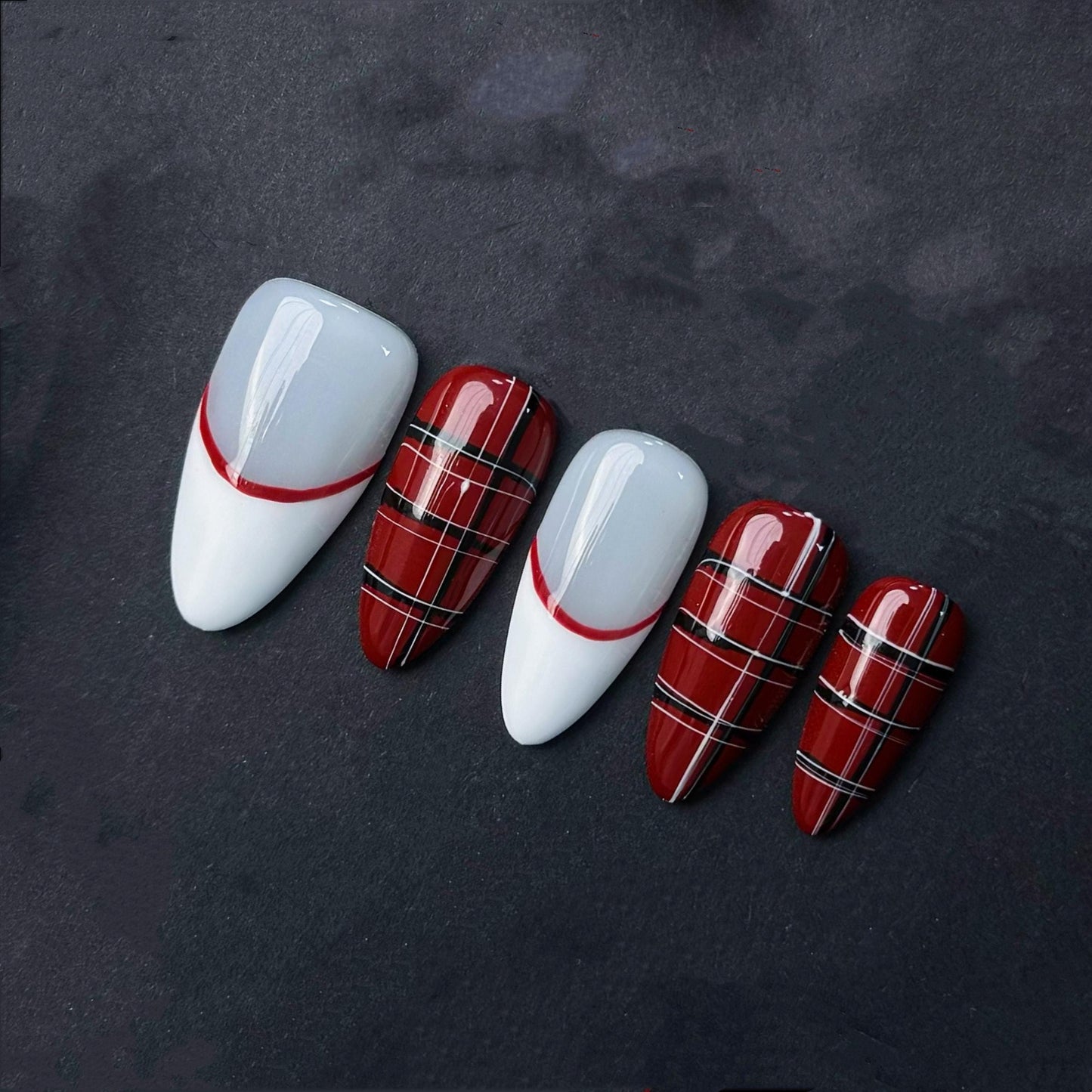 Classic Red Tartan and French Tip Press-On Nail Set. Vintage Chic Plaid Design. Artificial reusable fake glue on faux manicure nail art.