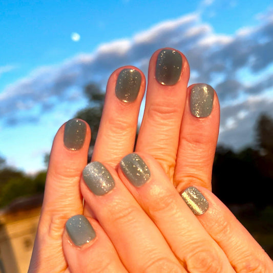 Icy Blue Shimmer Press-On Toe Nails – Frosted Elegance for Every Step. Artificial reusable fake glue on faux manicure nails trendy art.