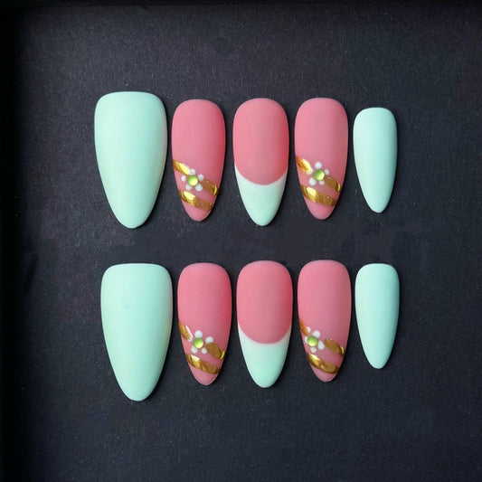 Matte Mint and Peach Floral Press-On Nail Set – Spring Garden Vibe. Artificial reusable fake glue on faux manicure nails trendy art.