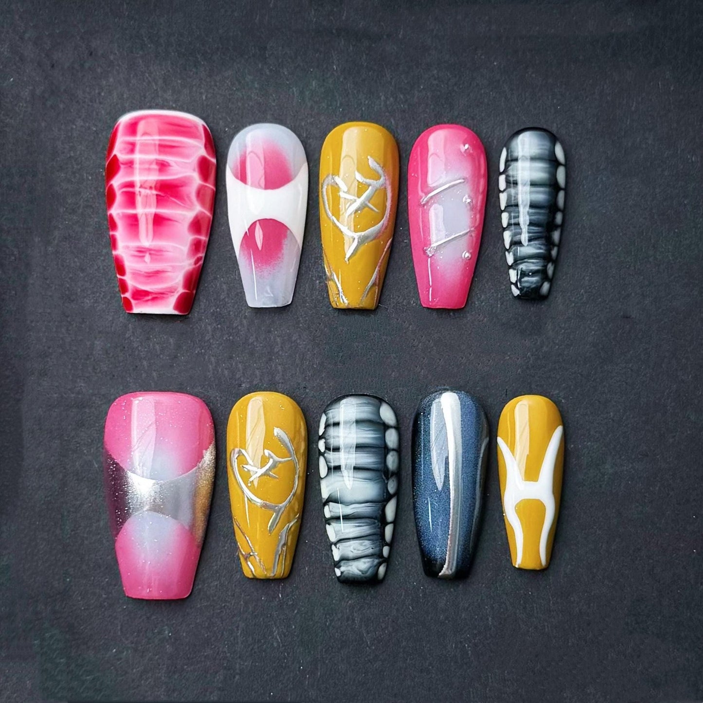 Abstract Art Press On Nails – Grunge Yellow Pink Black Edgy Design Set. Artificial reusable fake glue on faux manicure nails trendy art.