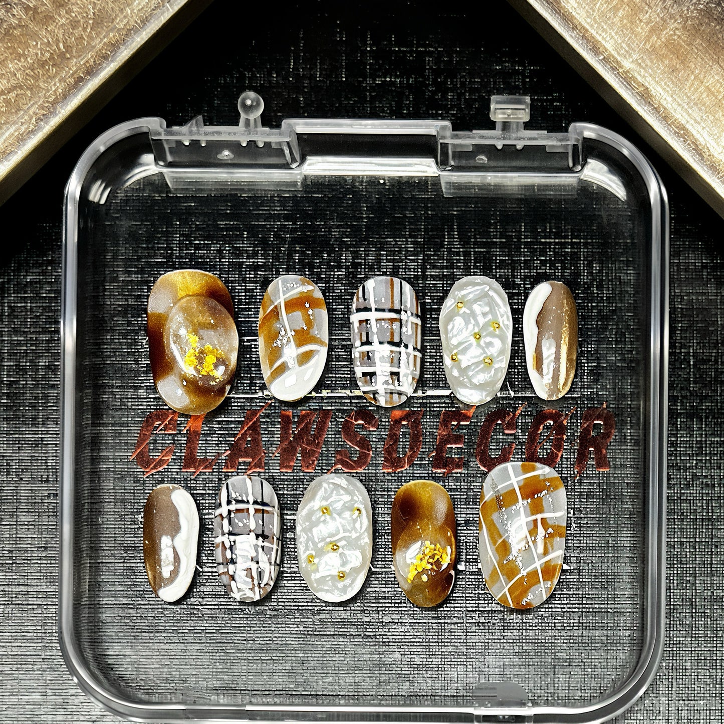 🤎 Caramel Plaid Elegance Press-On Nails | Brown Gold Gel Design | Cozy Fall Nail Art by Clawsdecor