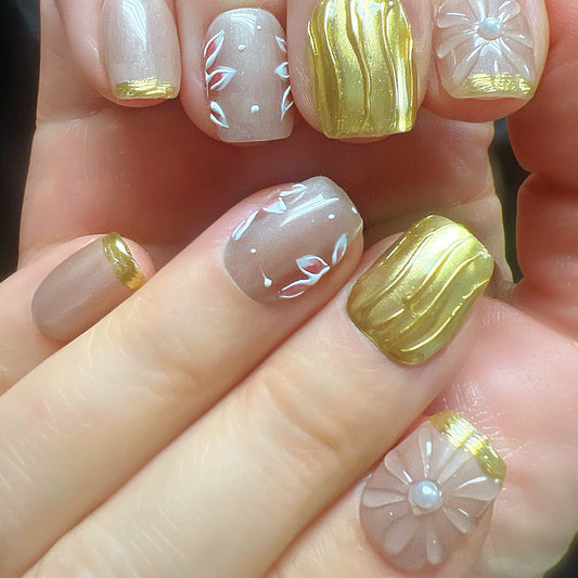 Gold Chrome Daisy Luxury Press-On Nails | Nude Floral Elegance