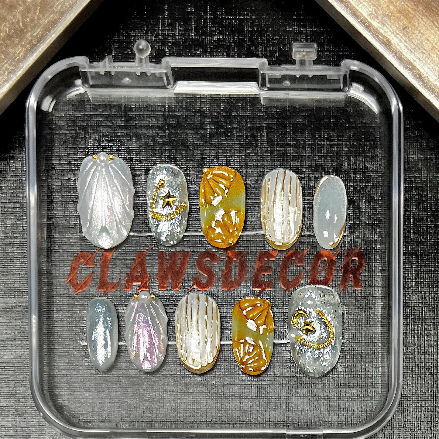 Golden Seashell Coastal Press-On Nails