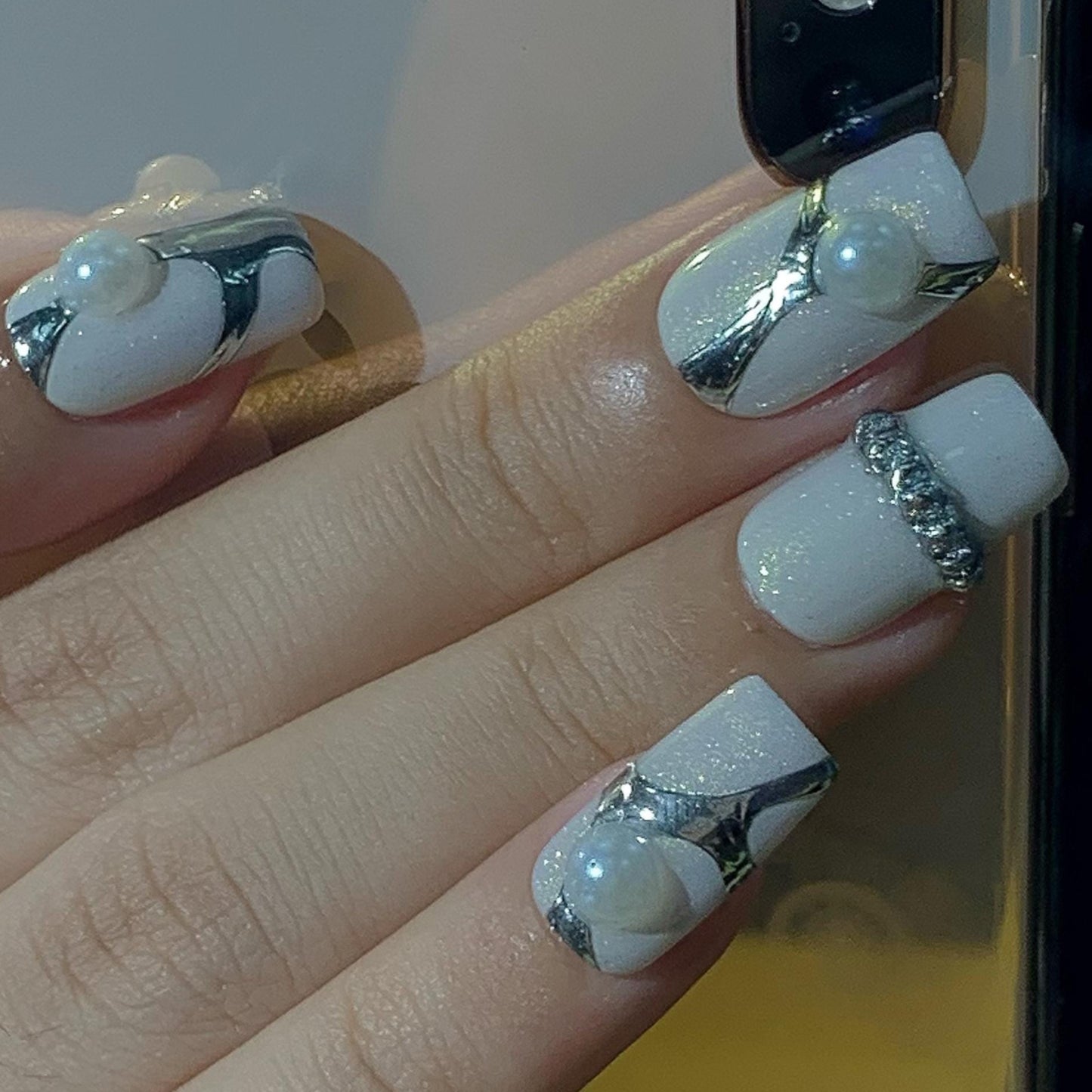 Pearl Nails Chrome Luxury Elegant Minimalist Art Short Press On Nude Nails 3D Art Glam square glue on artificial faux bridal wedding glamour