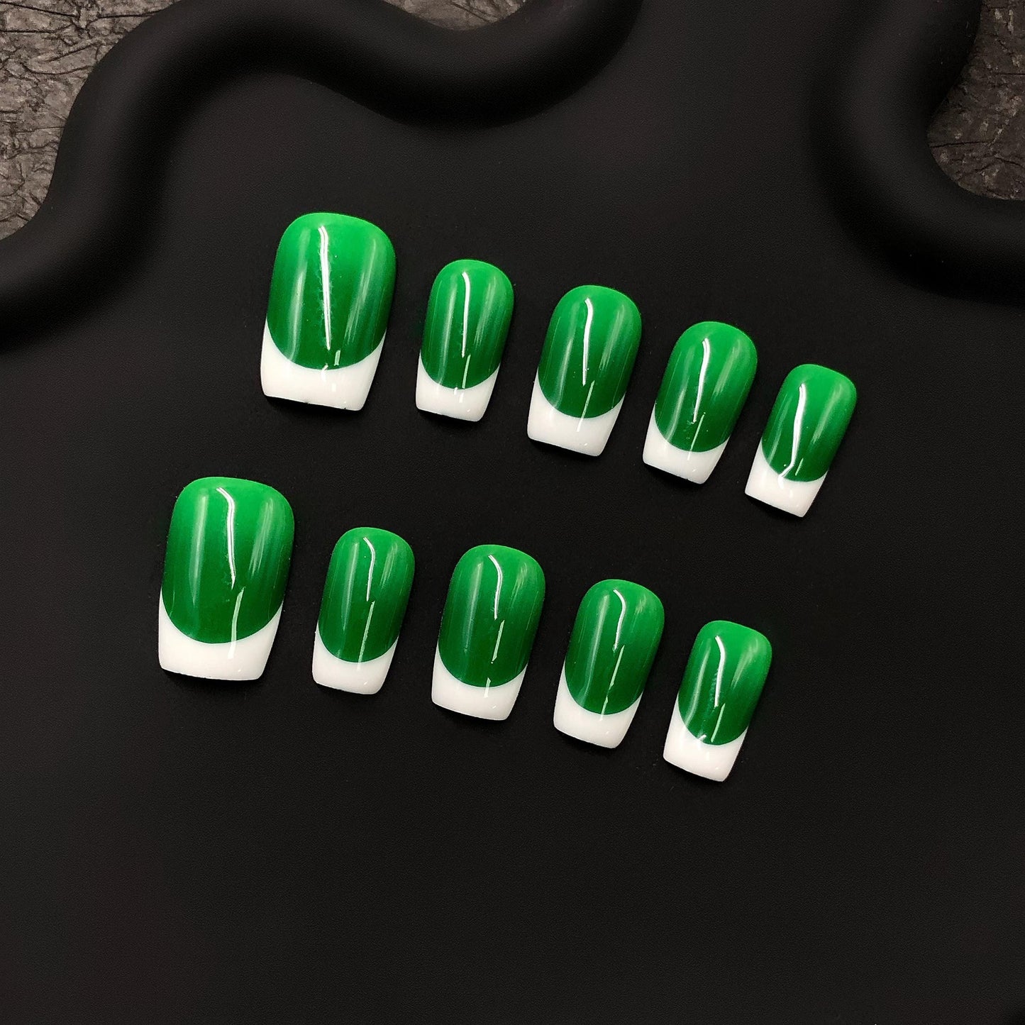Press-on nails short square green French tip glossy classic nail design, acrylic artificial nails, manicure, simple nail art, elegant nails.