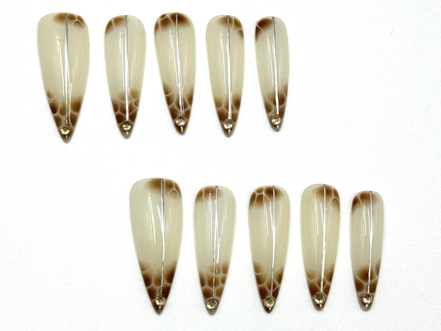 Glossy Caramel Fade Press-On Nails  Long Stiletto with Giraffe Print & Rhinestones Artificial reusable fake glue on faux manicure trendy art