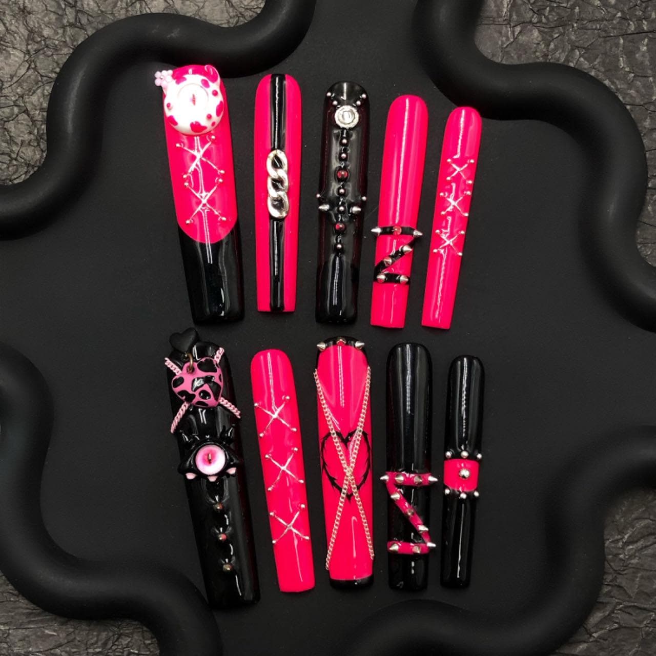 Hot Pink & Black Gothic Baddie Press On Nails – Eye Charm  Chain Corset Set Artificial reusable fake glue on faux manicure nails trendy art