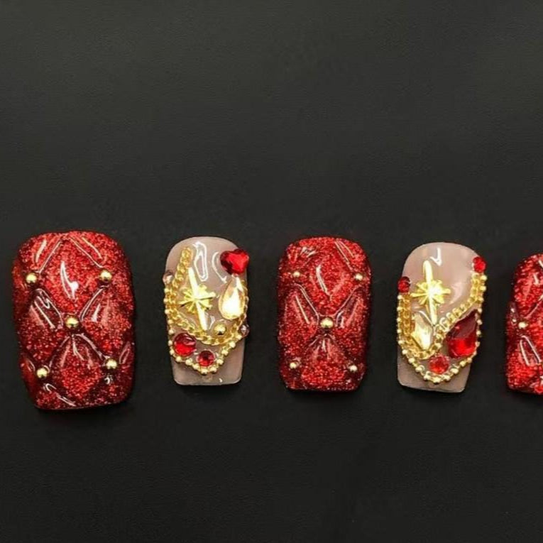 Red Glitter Knit Texture Press-On Nails with Gold & Gem Accents Artificial reusable fake glue on faux manicure nails trendy art