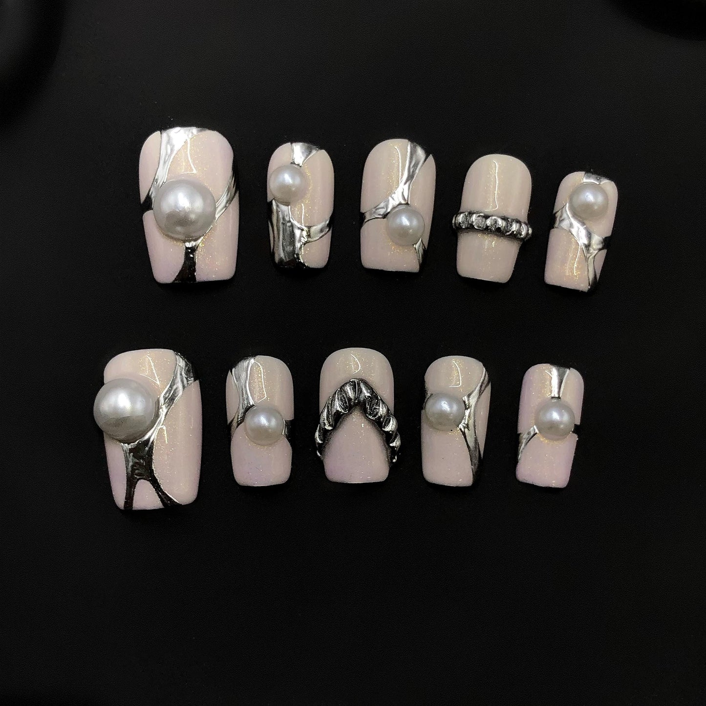 Pearl Nails Chrome Luxury Elegant Minimalist Art Short Press On Nude Nails 3D Art Glam square glue on artificial faux bridal wedding glamour