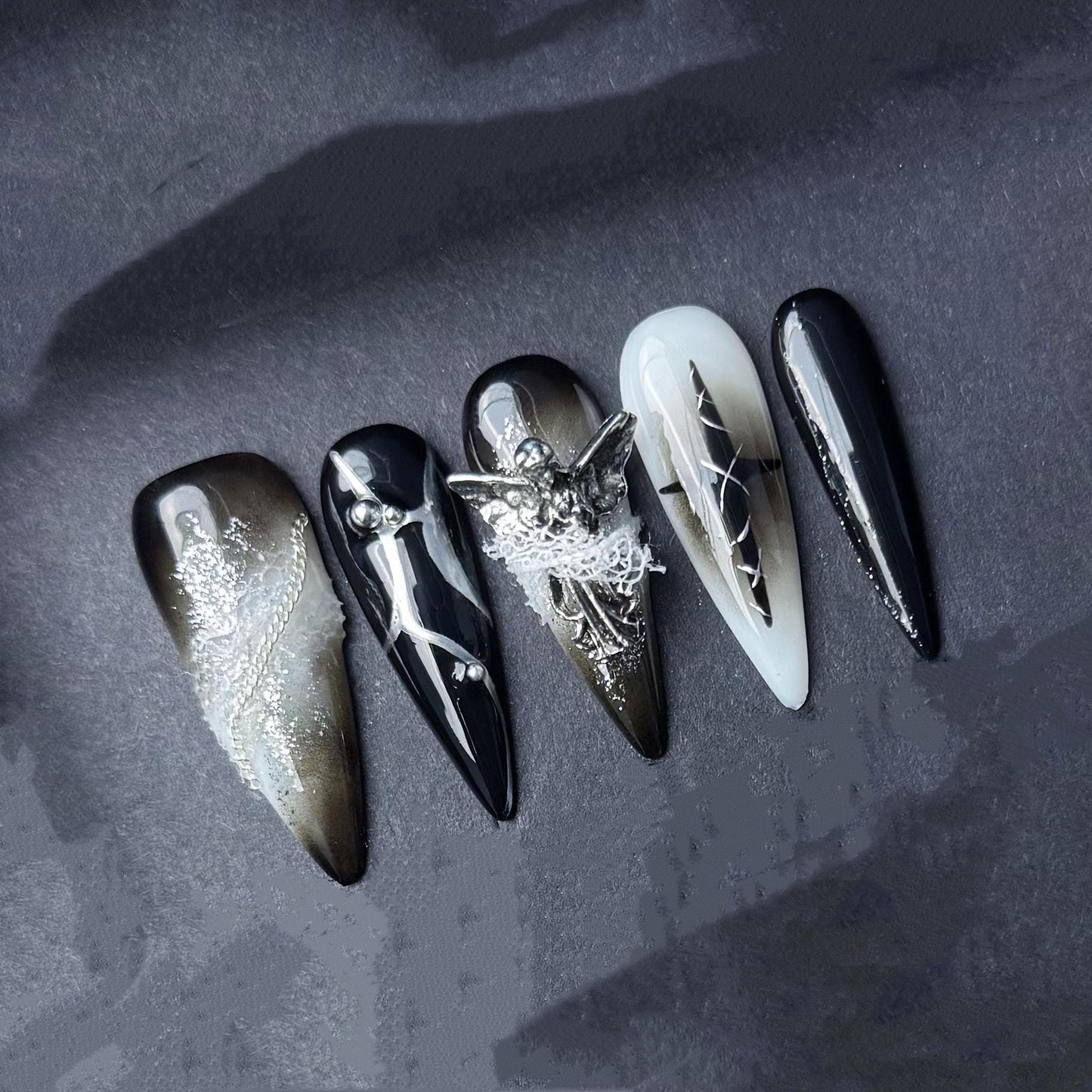 Gothic Black and White Ombre Press On Nails with Chains and 3D Details Manicure press on artificial glue on faux reusable trendy nail