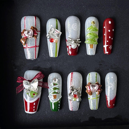 Christmas Holiday Press On Nails with 3D Charms and Glitter Accents Manicure press on artificial glue on faux reusable trendy nail