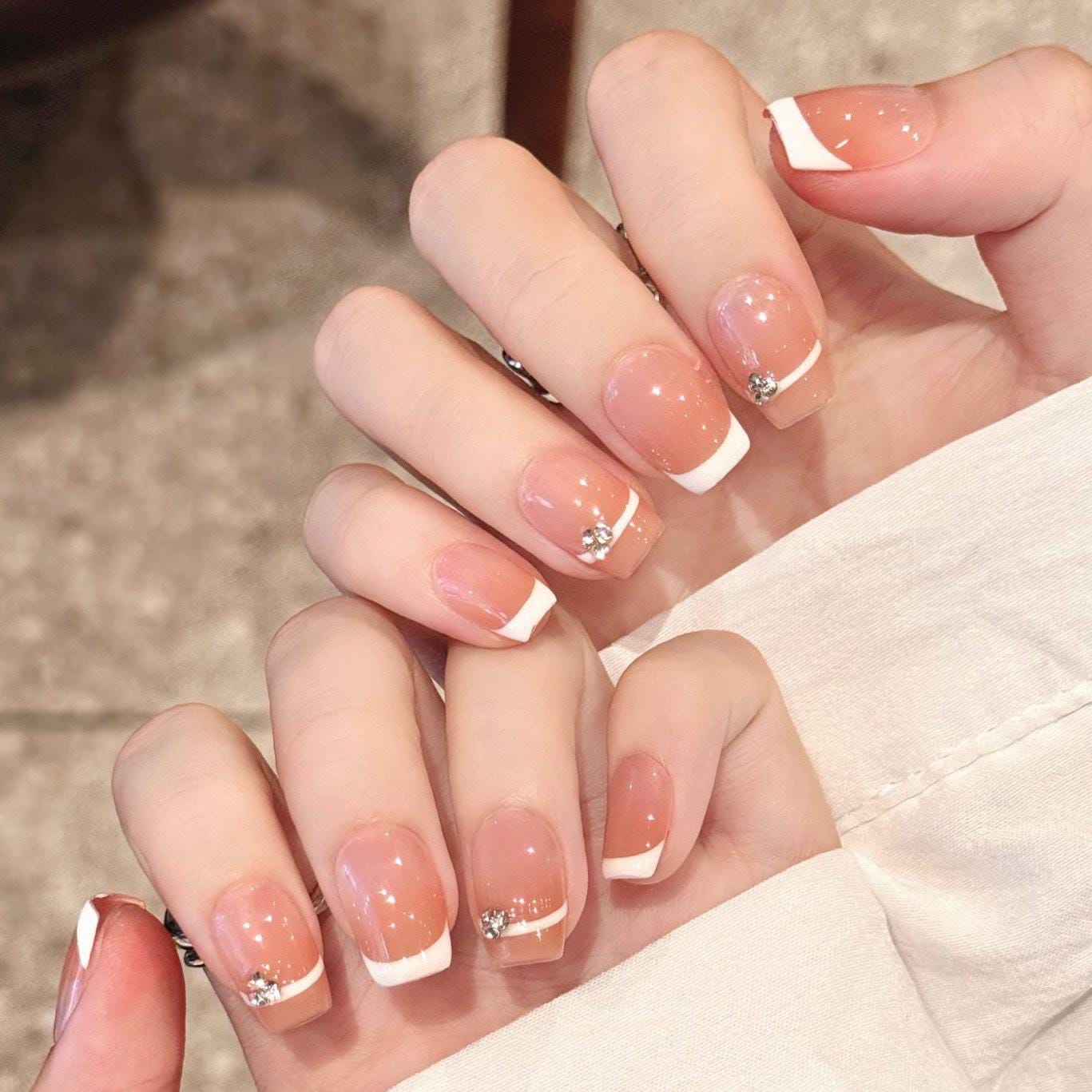 Classic French Tip Nude Press On Nails with Rhinestone Accents artificial reusable fake glue on faux manicure nails trendy art