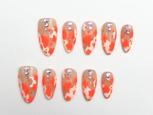 Koi Fish-Inspired Press-On Nail with Rhinestone Accents Bold Red and White Splash Design Artificial reusable fake glue on faux manicure nail