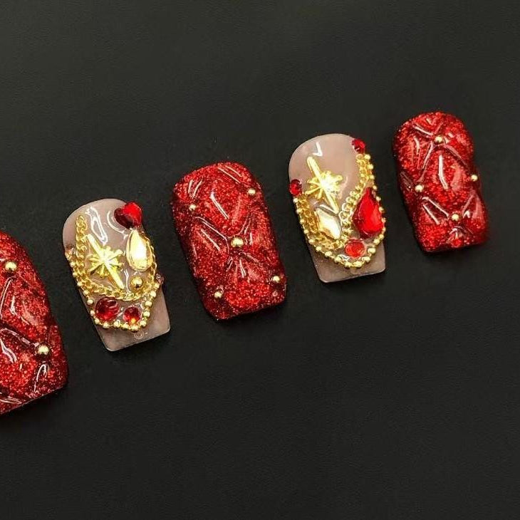 Red Glitter Knit Texture Press-On Nails with Gold & Gem Accents Artificial reusable fake glue on faux manicure nails trendy art
