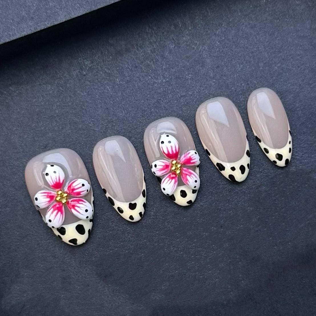 Leopard French Tip Press On Nails with 3D Flowers and Nude Base Artificial reusable fake glue on faux manicure nails trendy art