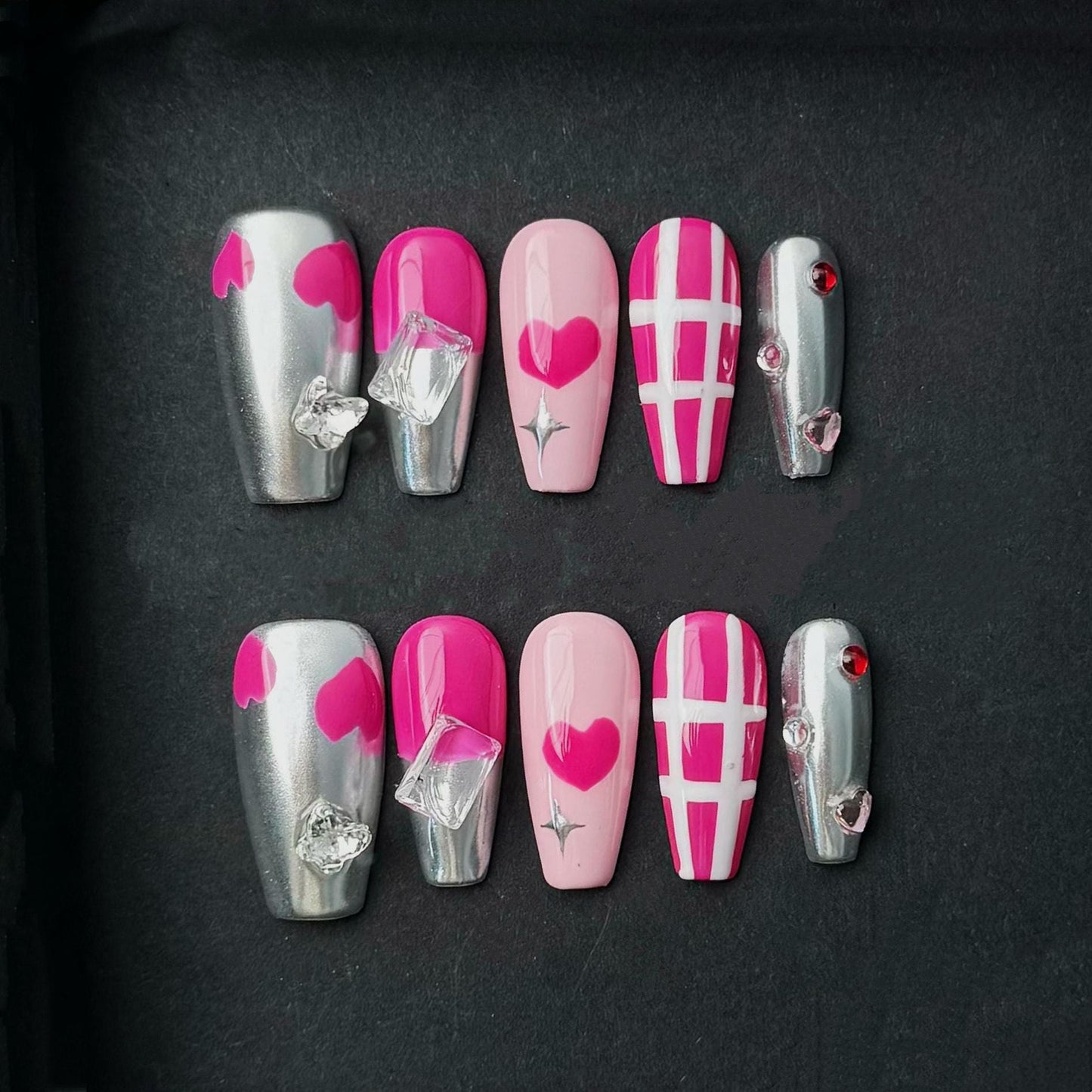 Chrome Pink Valentine Press-On Nails – Heart Print & 3D Crystal Accents. Artificial reusable fake glue on faux manicure nails trendy art.
