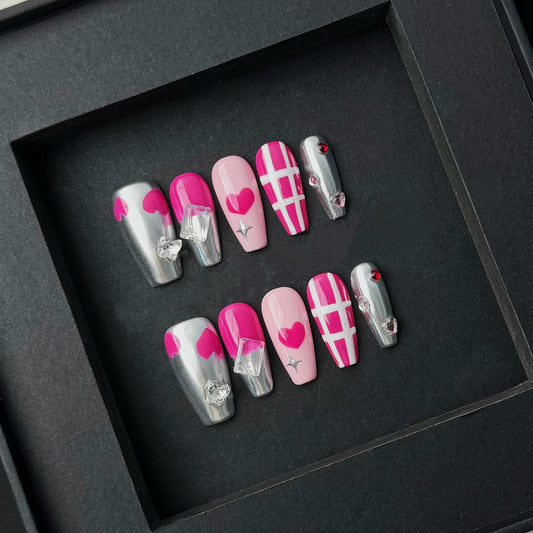 Chrome Pink Valentine Press-On Nails – Heart Print & 3D Crystal Accents. Artificial reusable fake glue on faux manicure nails trendy art.